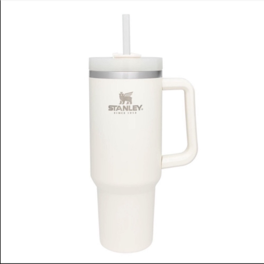 New *IN-BOX* Stanley Adventure Quencher 40oz - CREAM